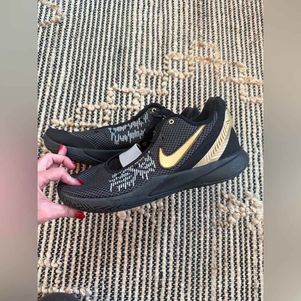 Nike Kyrie Flytrap - image 4